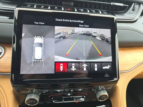 Used 2024 Jeep Grand Cherokee Summit image 14