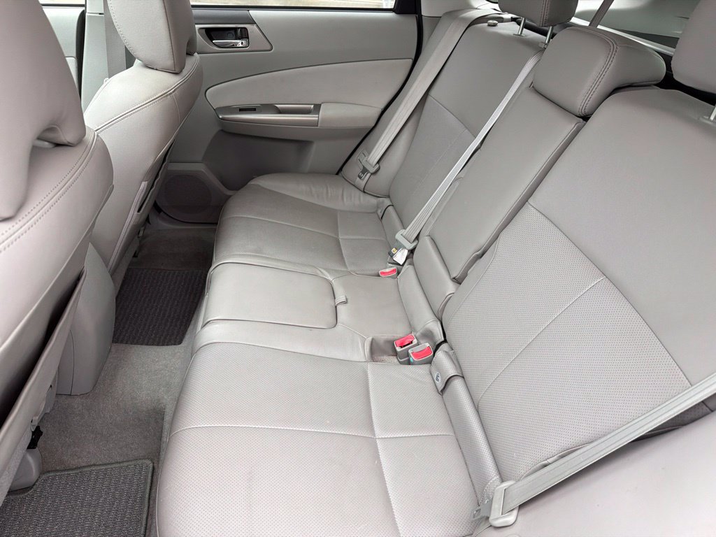 Used 2010 Subaru Forester 2.5X Limited AWD/4WD image 11