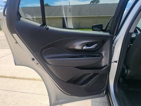 Used 2022 GMC Terrain SLE w/ LPO, Floor Liner Package FWD image 16