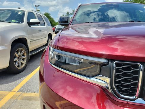 Used 2023 Jeep Grand Cherokee L Laredo image 6