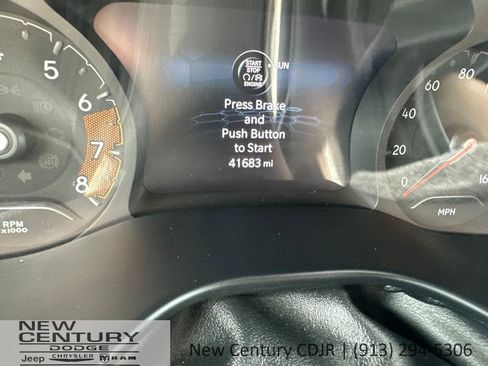 Used 2024 Jeep Compass Latitude AWD/4WD image 24