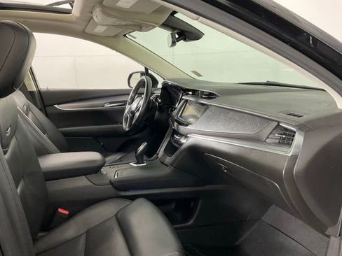 Used 2019 Cadillac XT5 Premium Luxury w/ Driver Assist Package AWD/4WD image 28