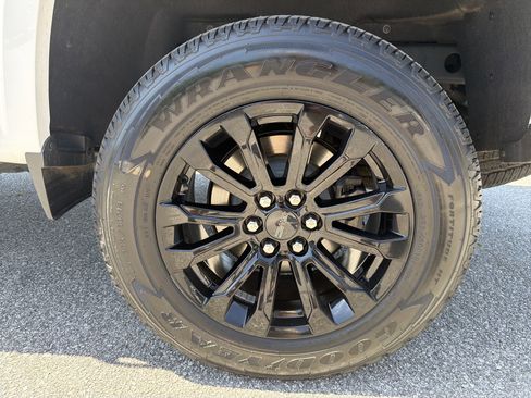 Used 2022 GMC Canyon Elevation w/ Trailering Package RWD image 20