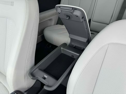 New 2025 Hyundai Ioniq 5 Limited image 18