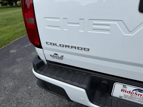 Used 2022 Chevrolet Colorado LT w/ Fleet Safety Package RWD image 33