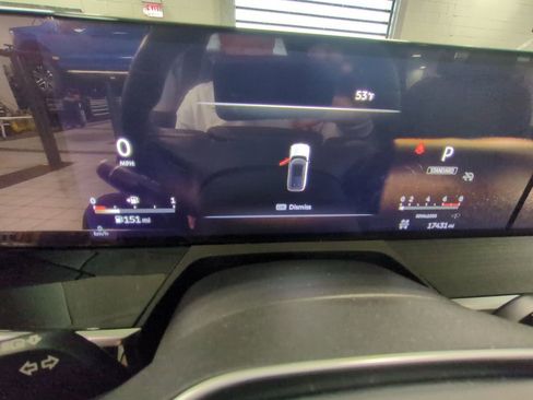 Used 2025 INFINITI QX80 Sensory image 15