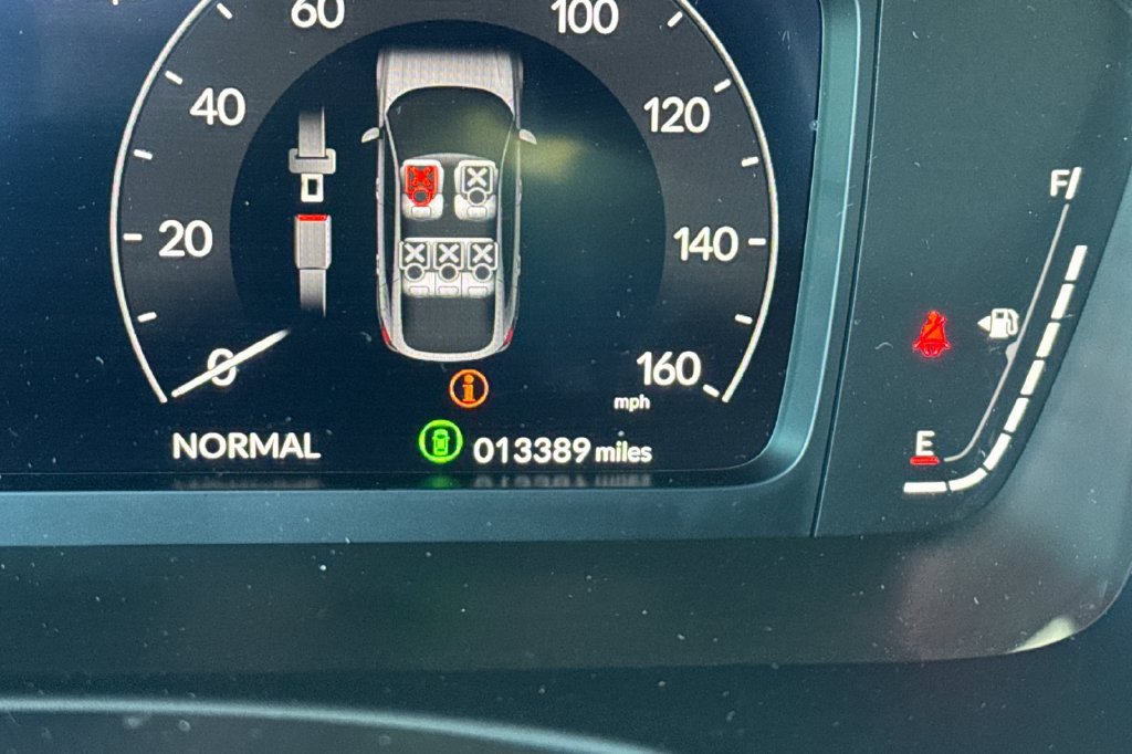 Certified 2024 Honda Civic Sport Touring image 31