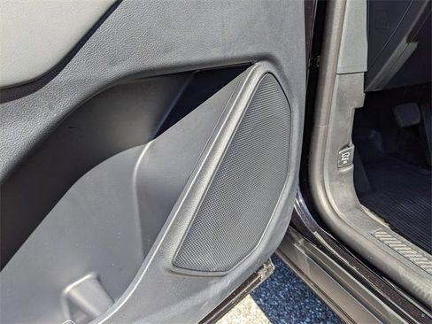 New 2025 Ford Explorer Active image 21