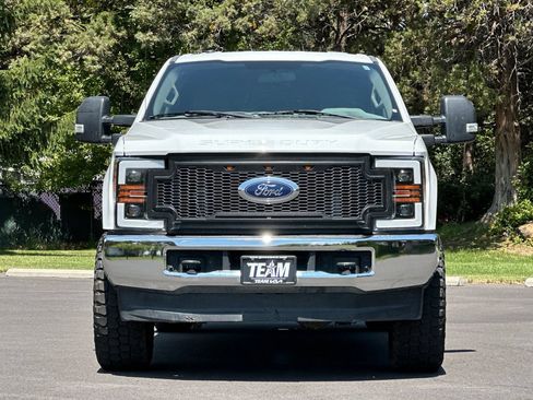 Used 2019 Ford F250 XLT AWD/4WD image 9