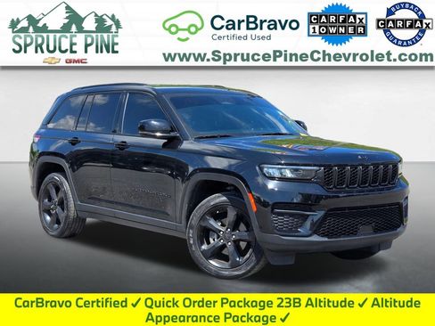 Used 2023 Jeep Grand Cherokee Altitude AWD/4WD image 1