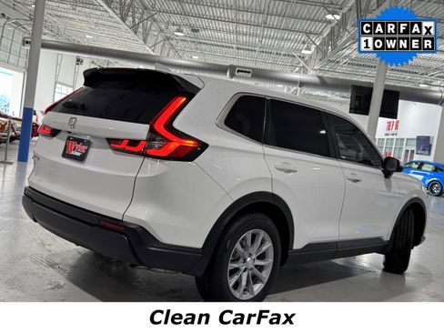 Used 2025 Honda CR-V EX image 3