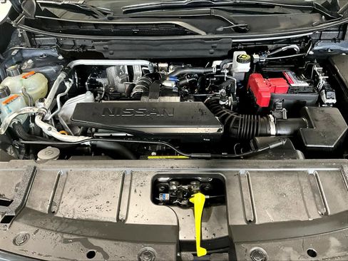 Used 2025 Nissan Rogue S AWD/4WD image 28