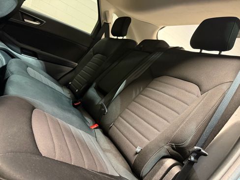 Used 2019 Ford Edge SE AWD/4WD image 31