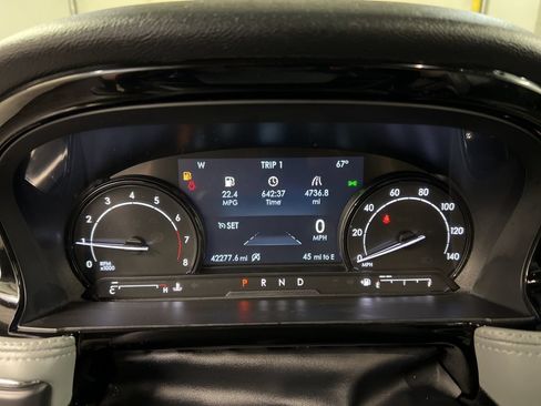 Used 2022 Lincoln Corsair AWD w/ Equipment Group 101A image 23