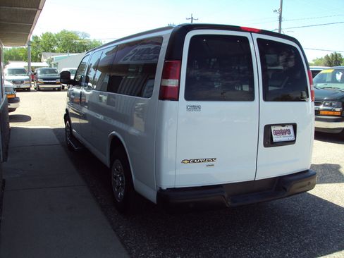 Used 2014 Chevrolet Express 1500 LS image 5