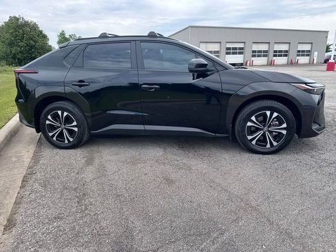 Used 2024 Toyota bZ4X FWD w/ Weather Package image 4