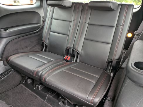 Used 2025 Dodge Durango GT AWD/4WD image 32