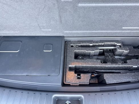 New 2025 Kia Sorento EX image 18