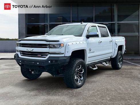 Used 2017 Chevrolet Silverado 1500 LTZ Z71 w/ LTZ Plus Package image 8