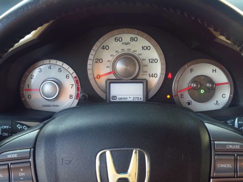 Used 2010 Honda Pilot Touring image 9