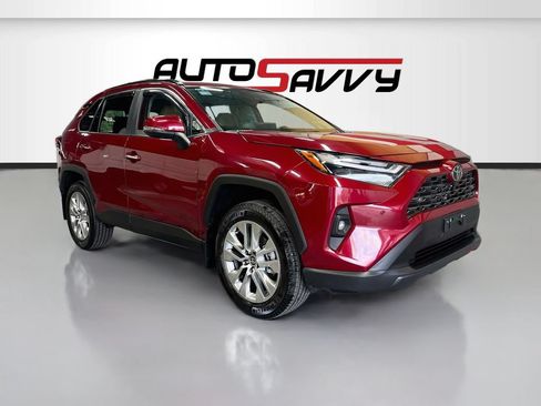 Used 2025 Toyota RAV4 Limited w/ Advanced Technology Package AWD/4WD image 1