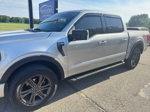 Used 2021 Ford F150 XLT w/ Equipment Group 302A High AWD/4WD image 4