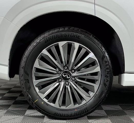 Certified 2026 INFINITI QX80 Luxe RWD image 8