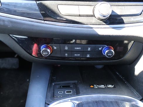 Used 2023 Buick Enclave Essence w/ Experience Buick Package image 28