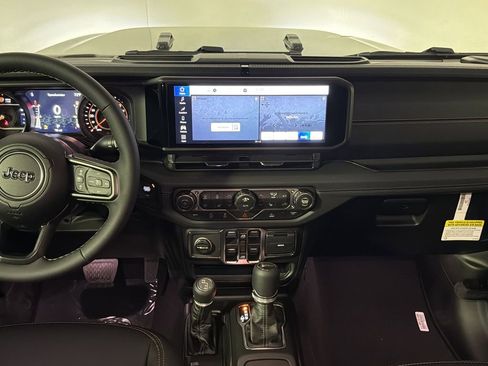 New 2026 Jeep Gladiator Sport AWD/4WD image 24