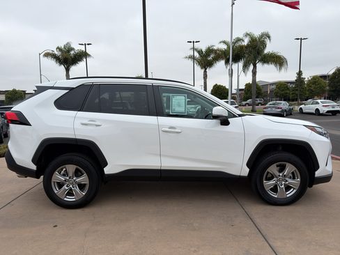 Used 2024 Toyota RAV4 XLE FWD image 4