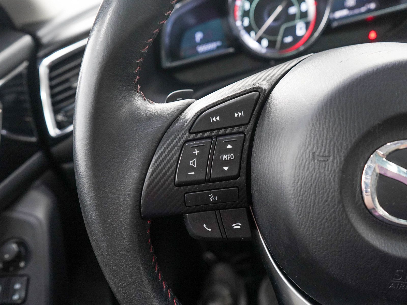 Used 2014 MAZDA MAZDA3 s Grand Touring FWD image 24
