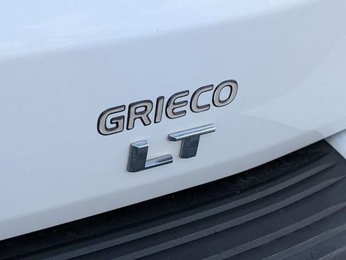 Used 2023 Chevrolet Suburban LT image 16