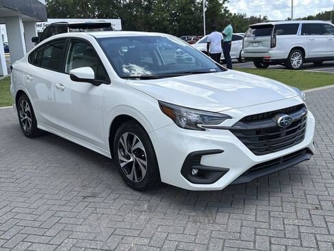 Certified 2025 Subaru Legacy Premium w/ Popular Package #1A AWD/4WD image 6