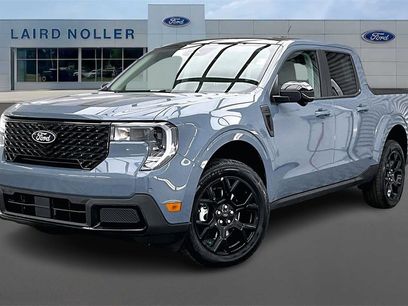 New 2026 Ford Maverick Lariat w/ Black Appearance Package