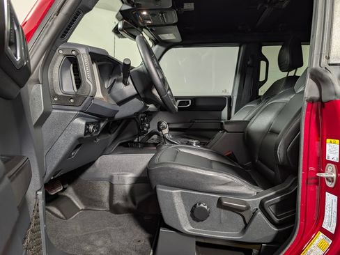 Used 2025 Ford Bronco Badlands AWD/4WD image 10