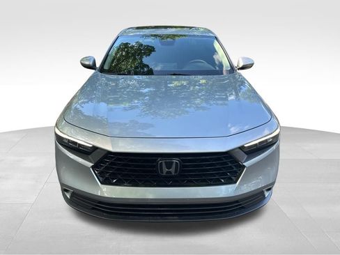 Used 2023 Honda Accord EX image 8