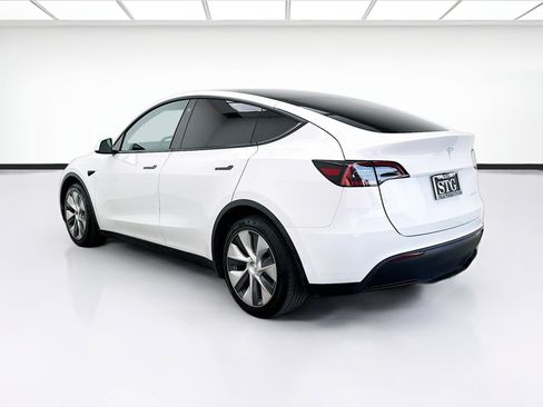 Used 2023 Tesla Model Y Long Range AWD/4WD image 6