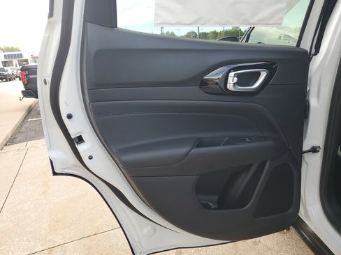 New 2026 Jeep Compass Limited image 21