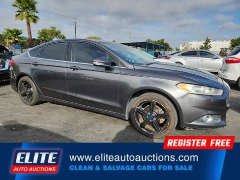 Used 2016 Ford Fusion SE image 7
