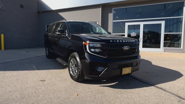 Certified 2026 Ford Expedition Max Active AWD/4WD image 3
