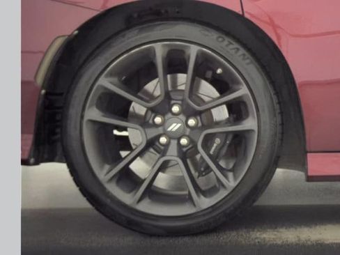 Used 2020 Dodge Charger Scat Pack RWD image 9