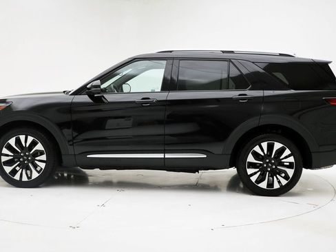 Used 2025 Ford Explorer Platinum w/ LUX Leather Package AWD/4WD image 6