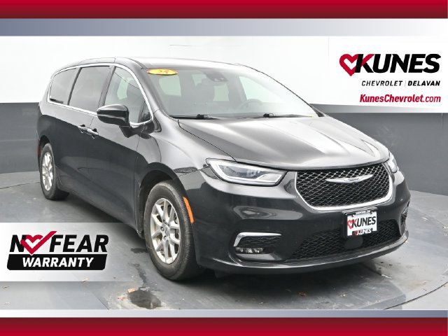Used 2025 Chrysler Pacifica Select FWD image 1