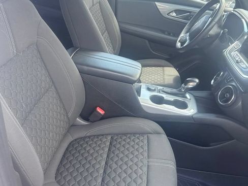 Used 2019 Chevrolet Blazer LT FWD image 28