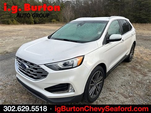 Used 2019 Ford Edge Titanium w/ Cold Weather Package image 3