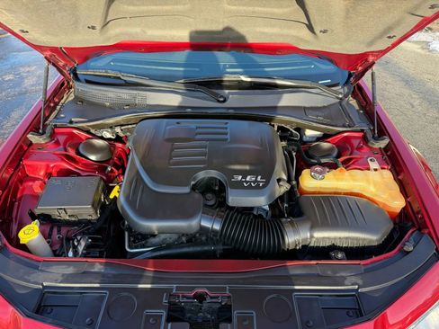 Used 2012 Chrysler 300 Limited image 19