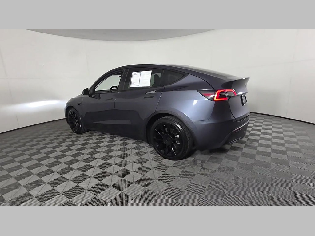 Used 2023 Tesla Model Y AWD image 47