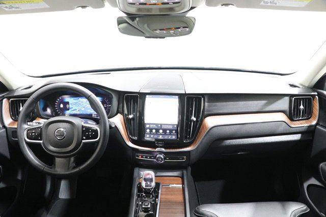 Used 2023 Volvo XC60 T8 Ultimate w/ Climate Package AWD/4WD image 15