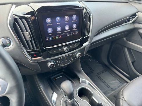 Used 2023 Chevrolet Traverse LT AWD/4WD image 16