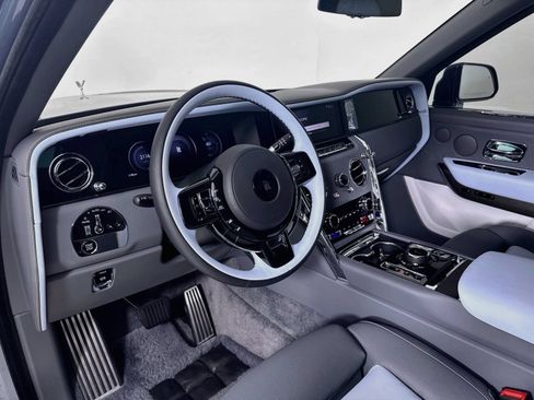 Certified 2026 Rolls-Royce Cullinan AWD/4WD image 11